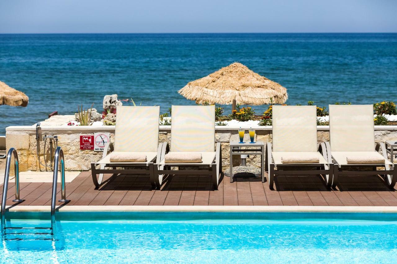 Villa Iris Luxury Front With Pool & Bbq, By Thinkvilla Rétino